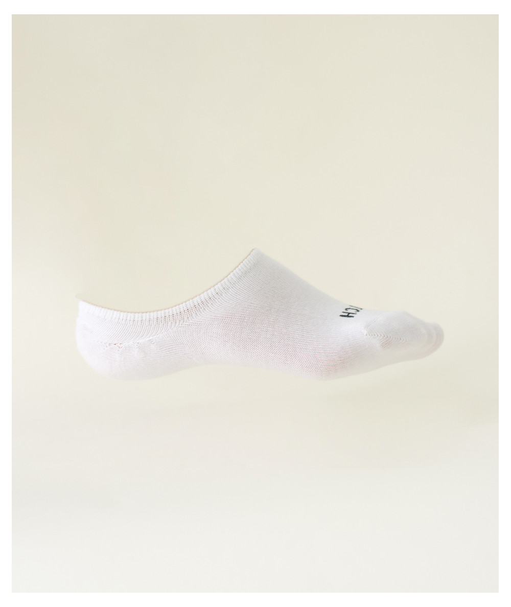 Invisible white socks