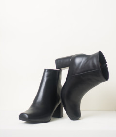 Arizona black leather boots