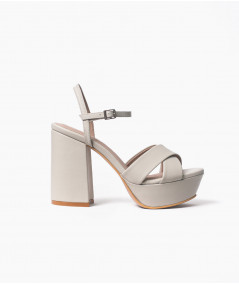Sandalias Gaia de cuero blanco off