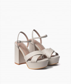 Sandalias Gaia de cuero blanco off