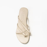 Flop de cuero vainilla