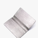 Porta pasaporte de cuero plata