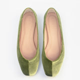 Flats Aurelia de terciopelo y cuero pistacho